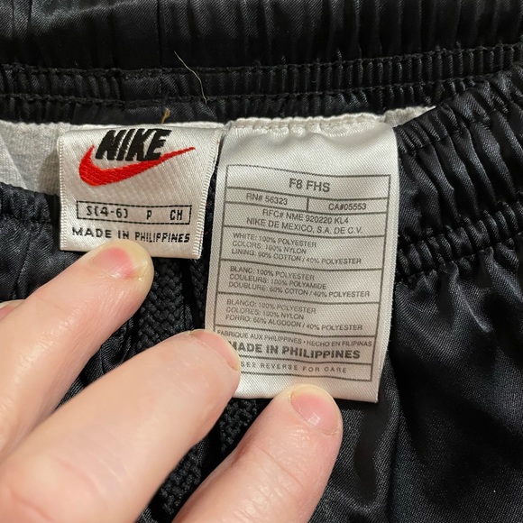 Nike Silk Track pants - Picture 3 of 4